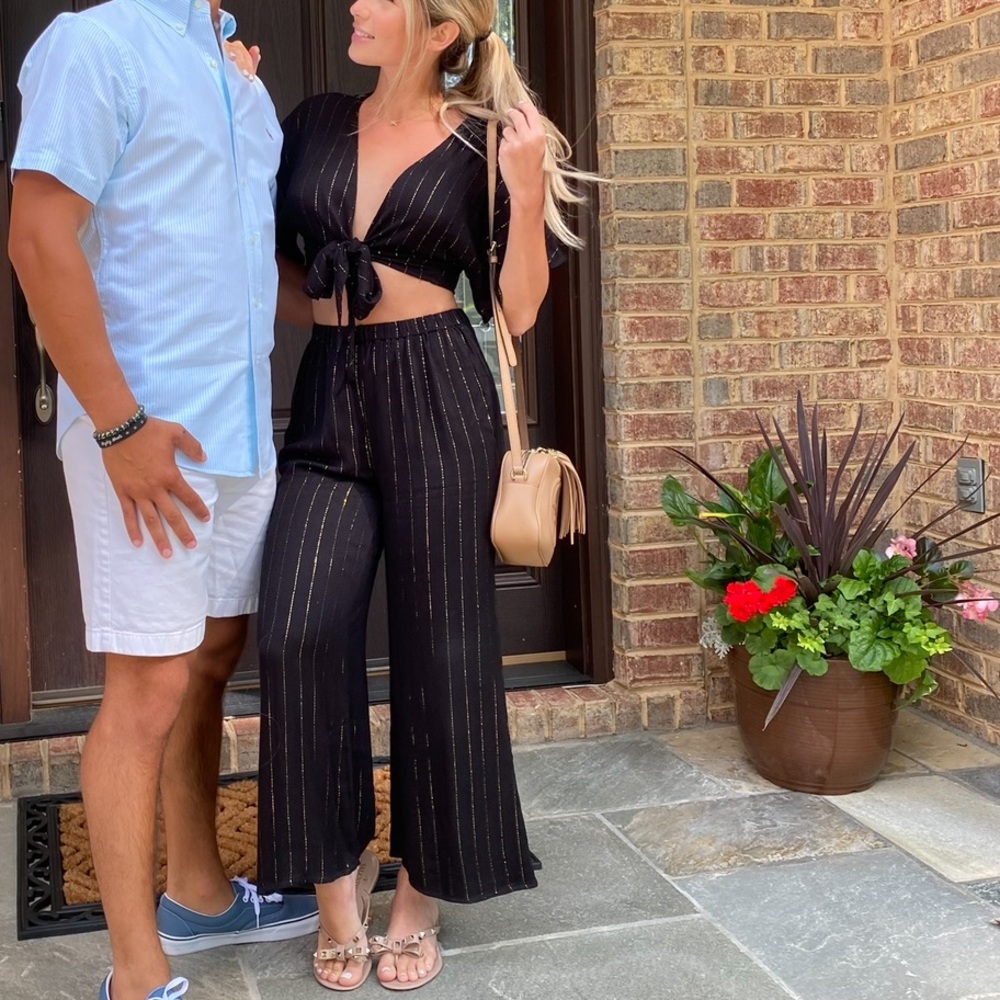 Amuse Society Black Pinstripe Tie-Front Wide-Leg Jumpsuit